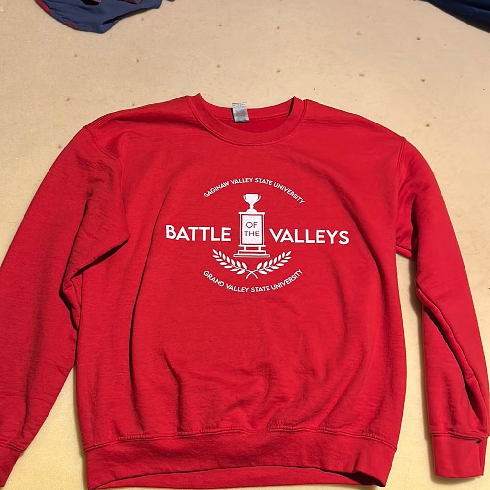 Battle of the valleys crewneck. Size medium